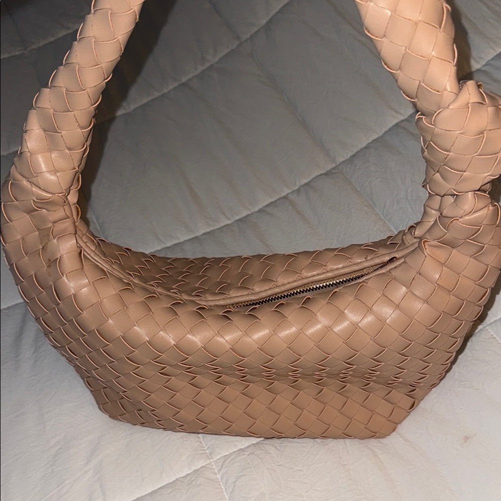 Women’s A New Day Tan Woven Shoulder Bag - Picture 8 of 9